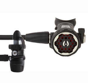 Hollis DC7 DIN or Yoke first stage and 150LX second stage